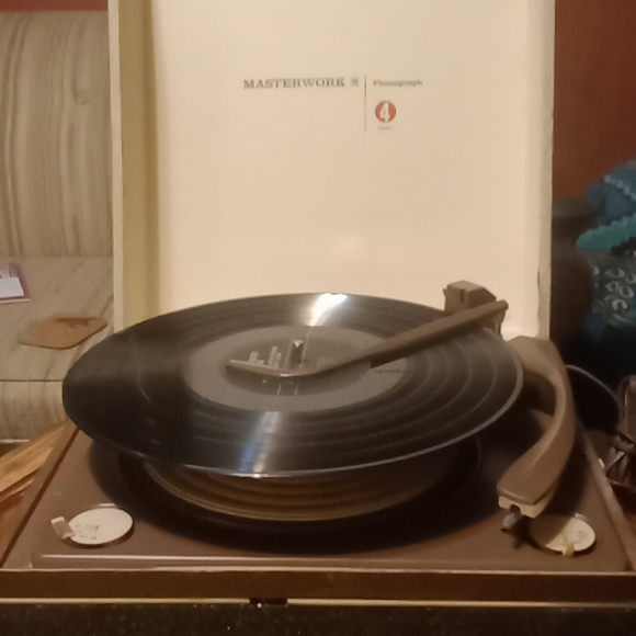 Phonograph - Picture 2 of 4